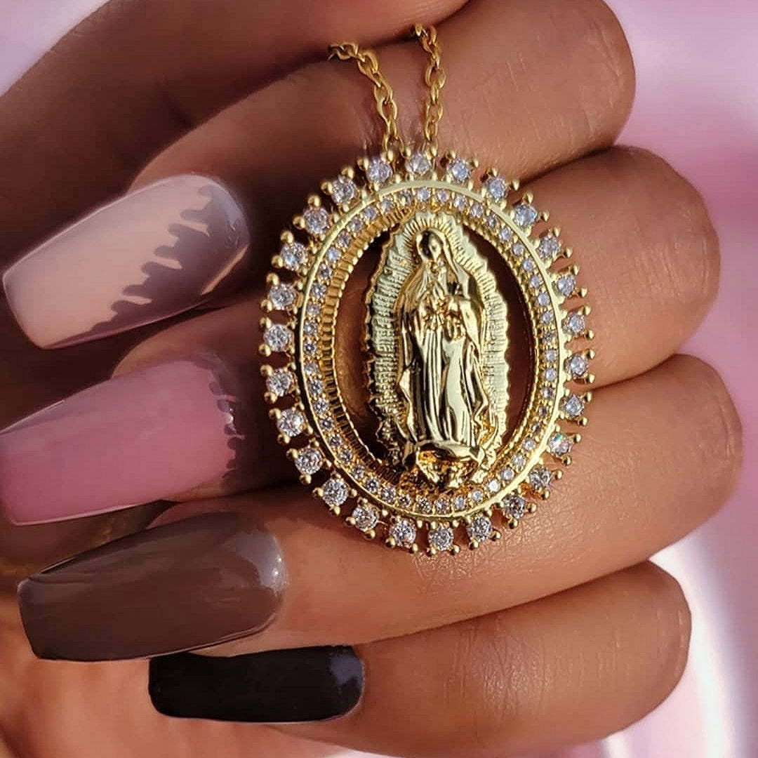 Lady of Guadalupe Pendant - Gold – Huerta Jewelry