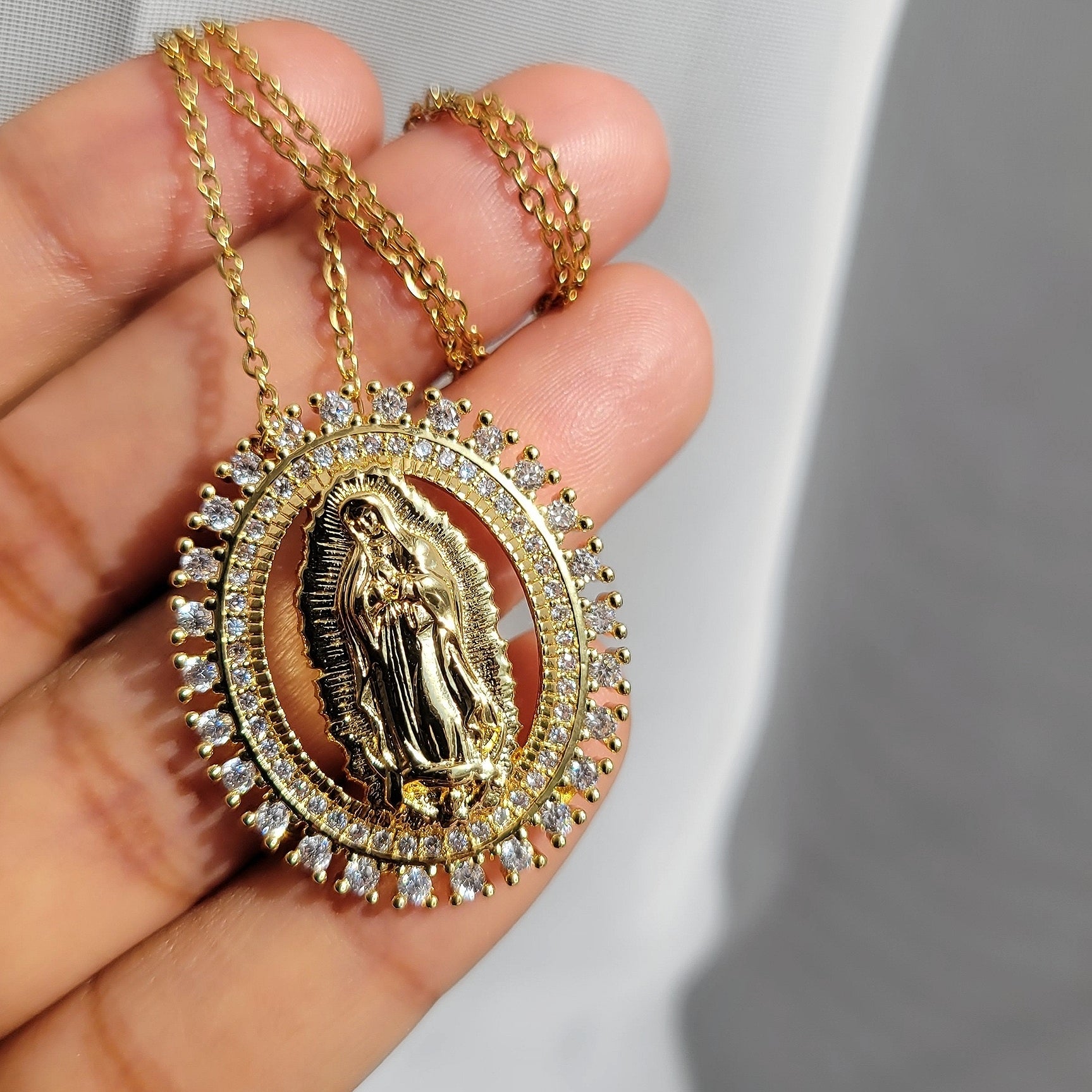 Our Lady Of Guadalupe Pendant Necklace in Gold (Medium) 1.89 in.  (Yellow/Rose/White)