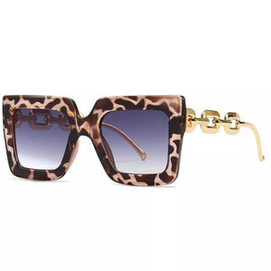 Chain arm square sunglasses for women